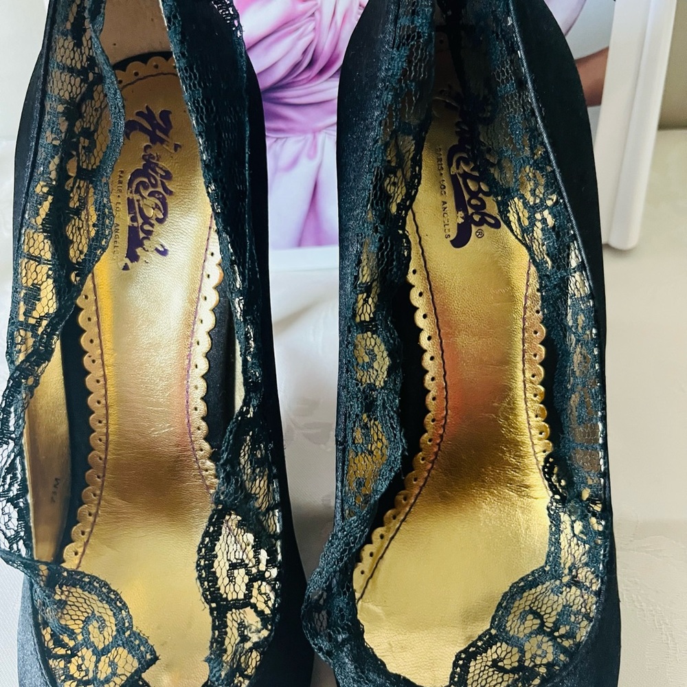 Elegant Black Lace Women's Shoes - Picture 2 of 6